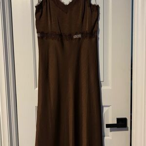 Elegant Brown Lace-Trimmed Maxi Dress.